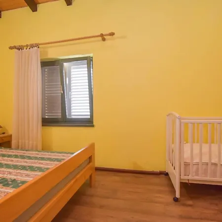 Apartments And Rooms Danitza Dobropoljana