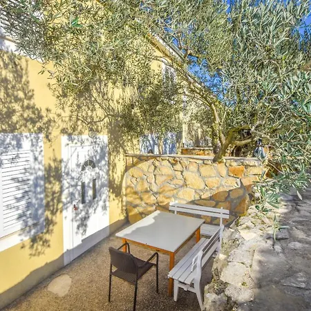 Apartments And Rooms Danitza Lejlighed *