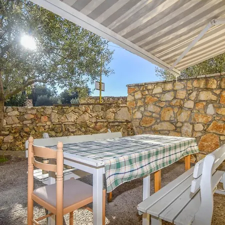 Apartments And Rooms Danitza Lejlighed *