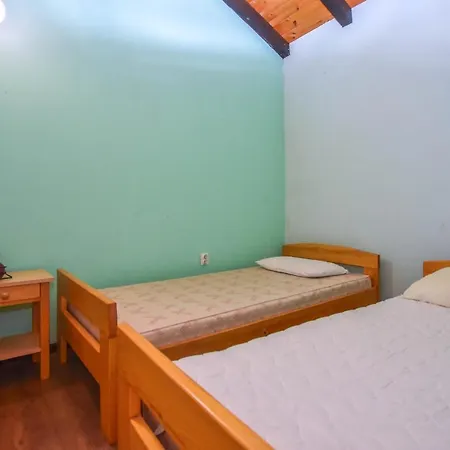 Apartments And Rooms Danitza
