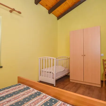 Apartments And Rooms Danitza